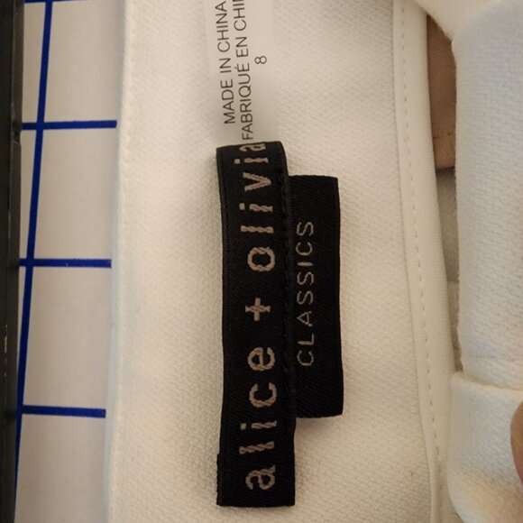 Alice + Olivia DEANNA HIGH WAISTED BOOTCUT PANT NWOT White Size 8 Pen Mark on le - Picture 8 of 11